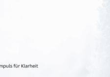 Fensterrahmen, links vereist, rechts klar – ein Symbol für den Realitäts-Check, der zeigt, was hilft gegen Eifersucht, wenn die Wahrnehmung verzerrt ist.